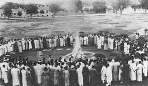 ขบวนการ 4 พฤษภาคม(May Fourth Movement) 5 330px Burn Japanese goods Tsinghua School 1919