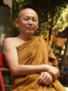 อยู่อย่างไรให้เป็นสุข และตายอย่างไรให้หมดทุกข์