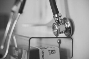 stethoscope gb2b3d3798 1280